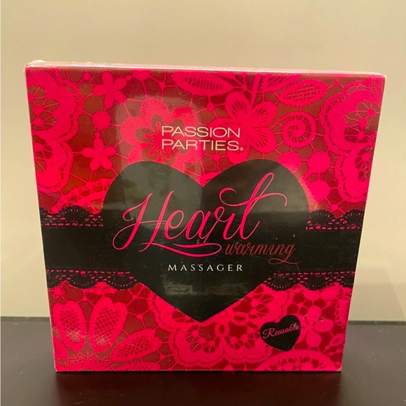 Nuxe Paris Toning Mist & Passion Parties Warming Massager - Picture 4 of 6